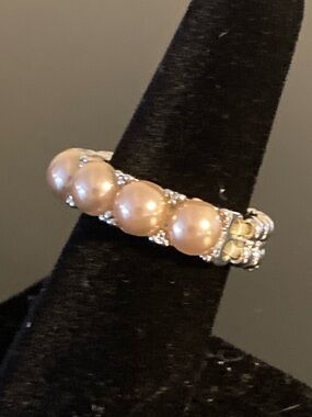paparazzi Pink Pearl and Crystal Row Ring